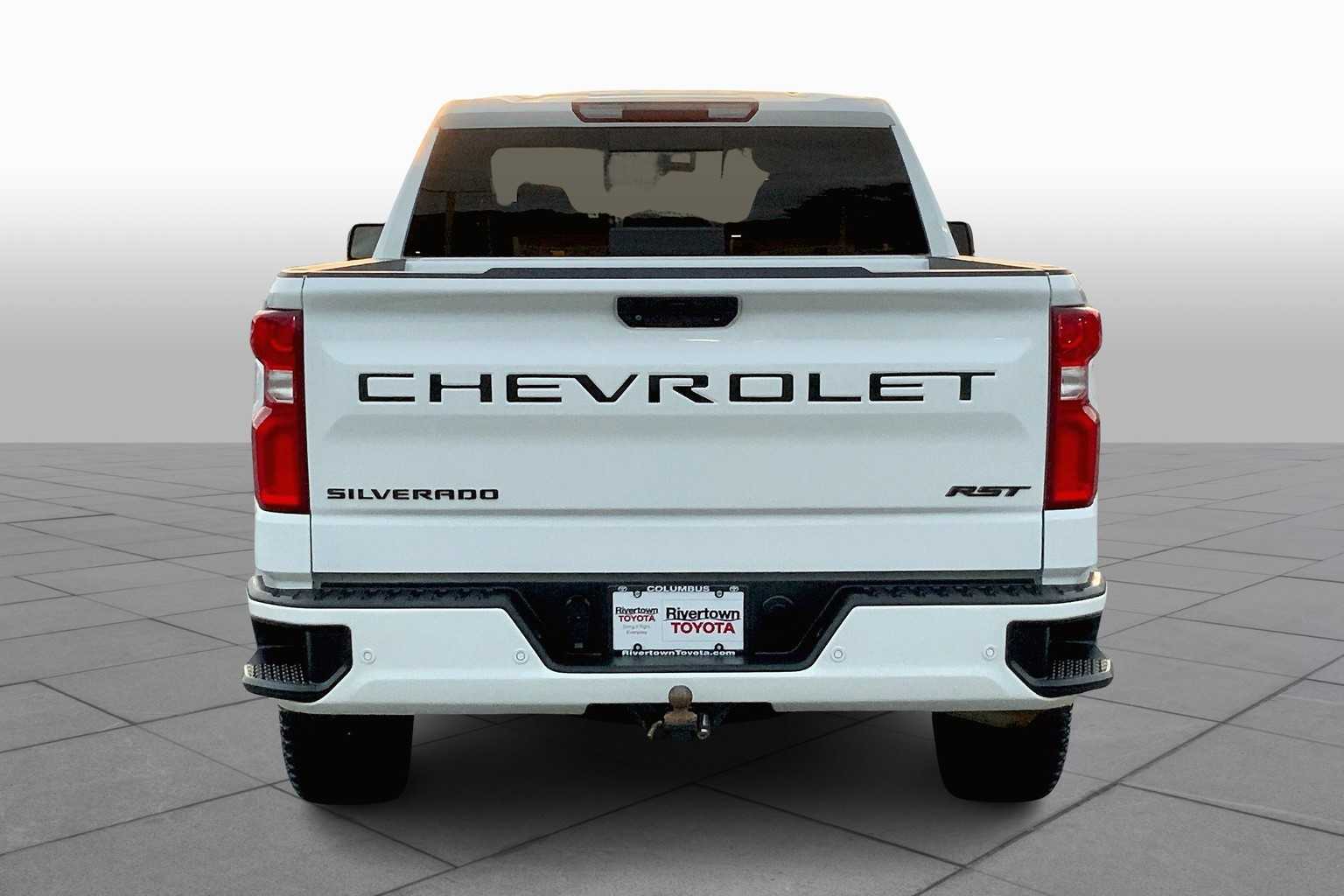 2021 Chevrolet Silverado 1500 RST photo 4