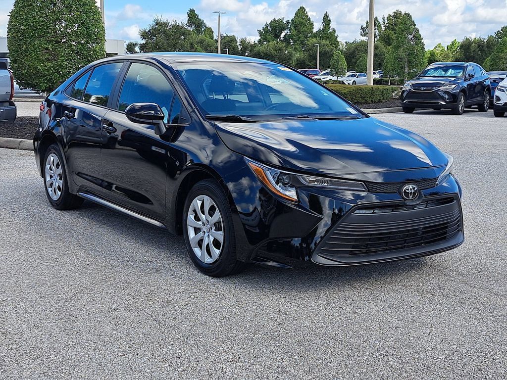 2024 Toyota Corolla LE photo 2