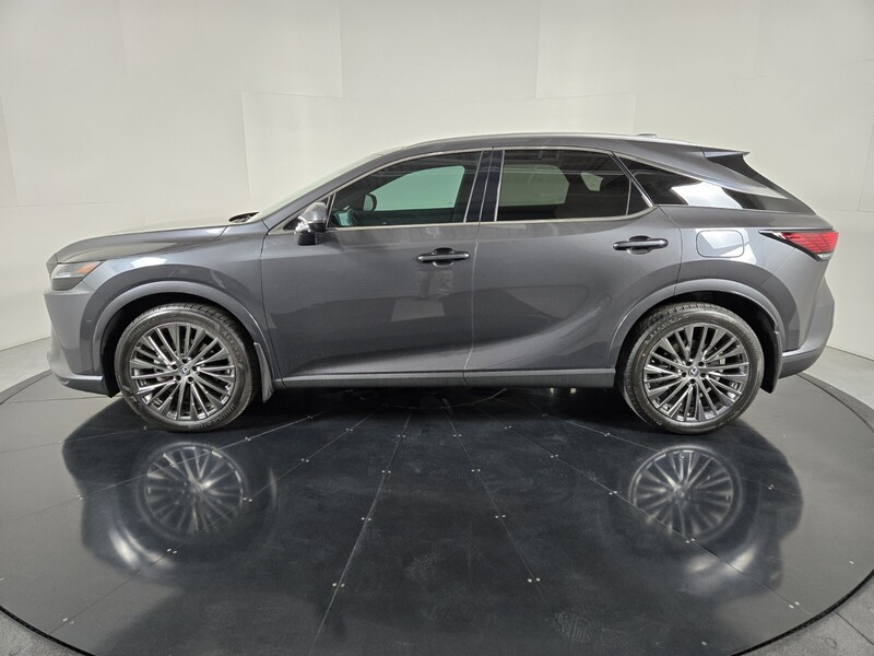 2024 Lexus RX 350h Luxury photo 3