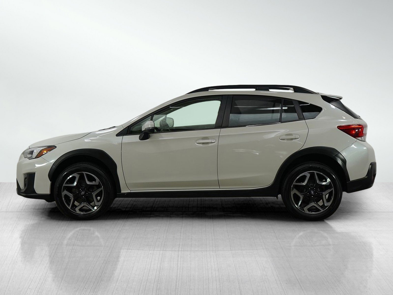 Used 2019 Subaru Crosstrek Limited with VIN JF2GTAMCXK8297803 for sale in Burnsville, Minnesota