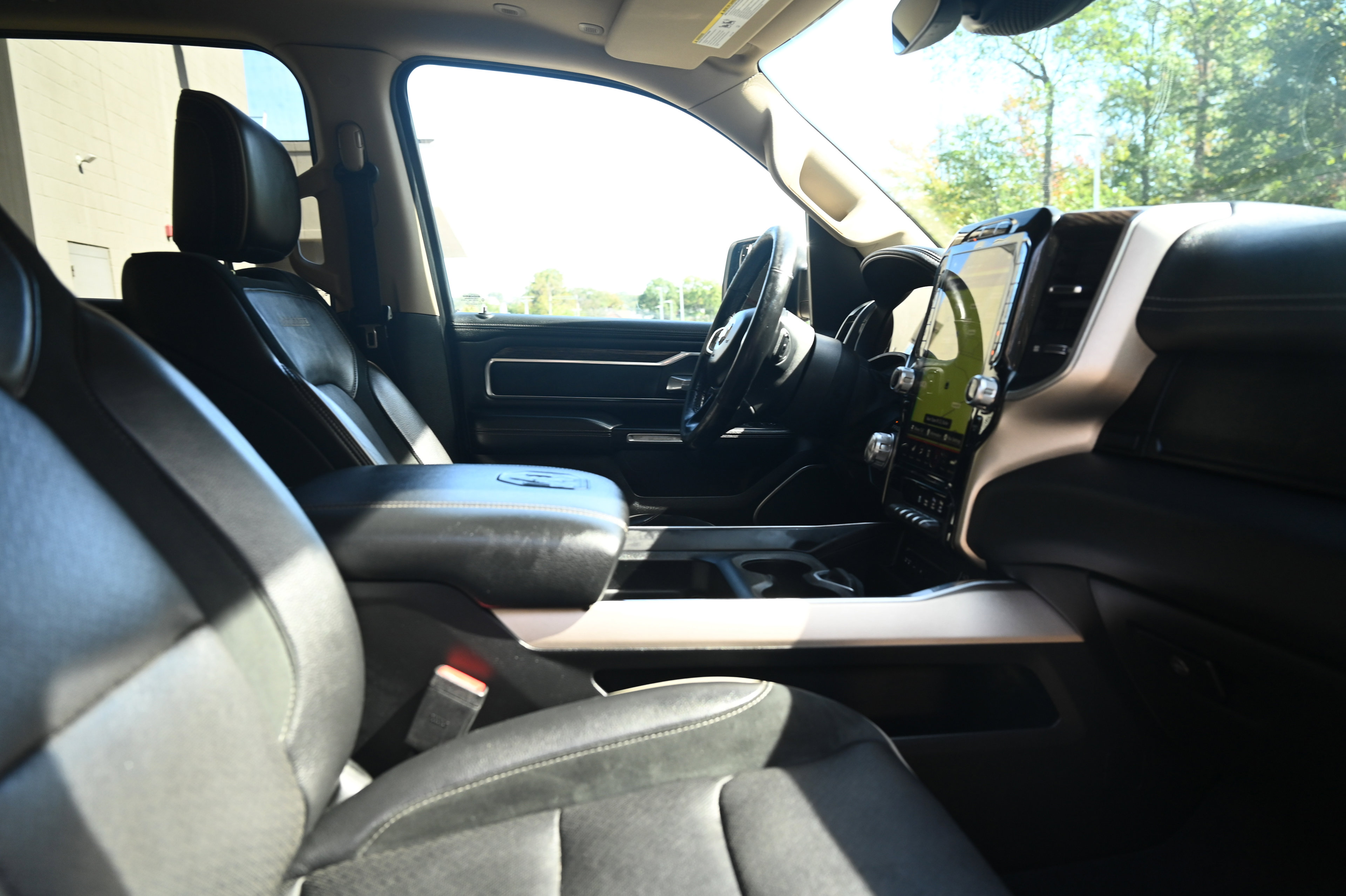 2019 Ram 1500 Laramie photo 24