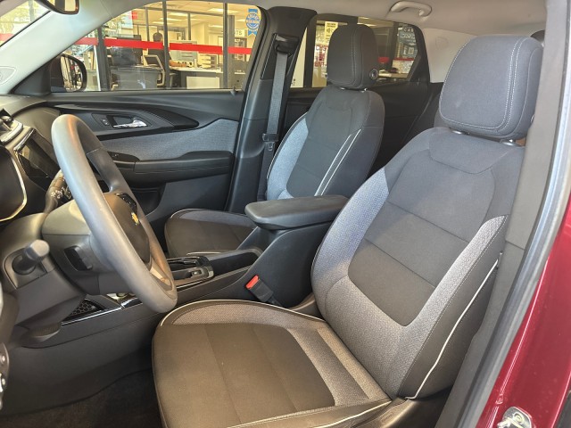 Used 2022  Chevrolet LT image 9