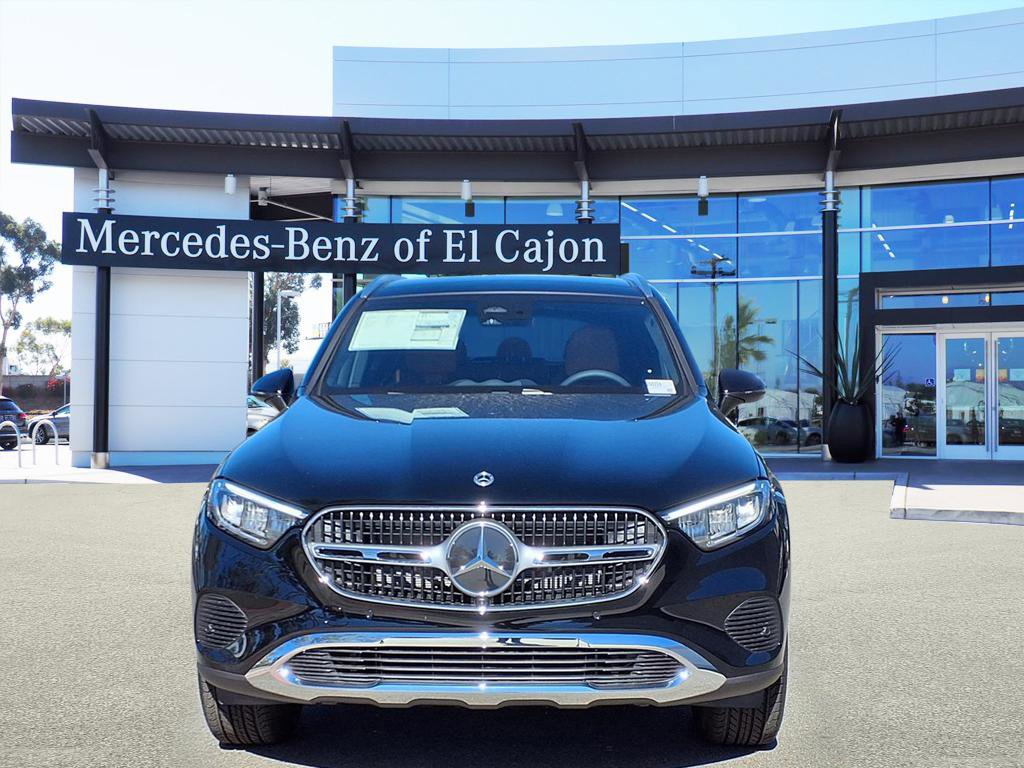 2026 Mercedes Benz GLC 300 photo 2