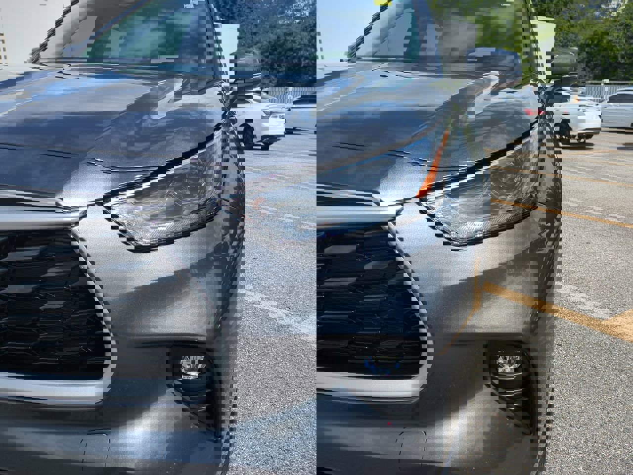 2025 Toyota Highlander XLE photo 8