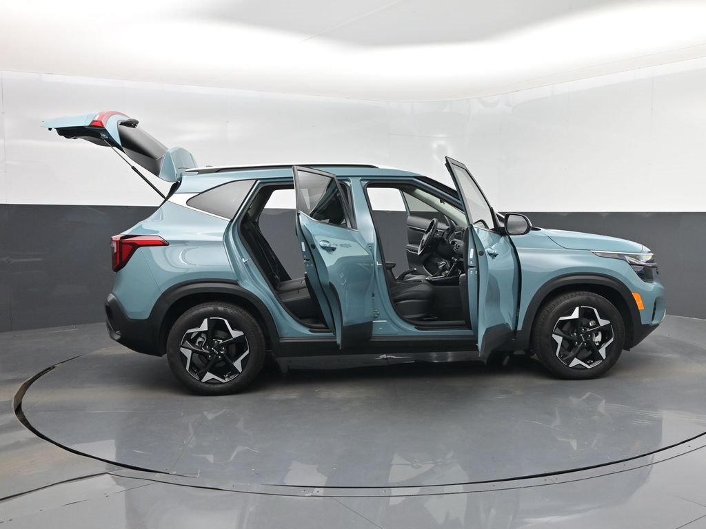2024 Kia Seltos EX photo 45