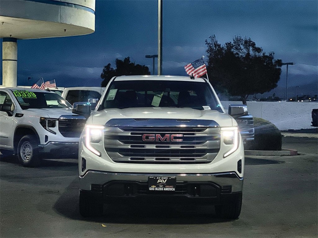 2026 Gmc Sierra 1500 SLE photo 2