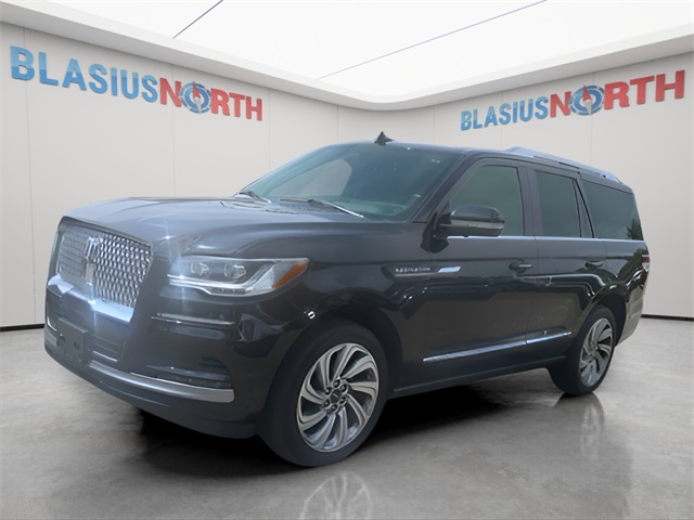 2022 Lincoln Navigator Reserve's photo
