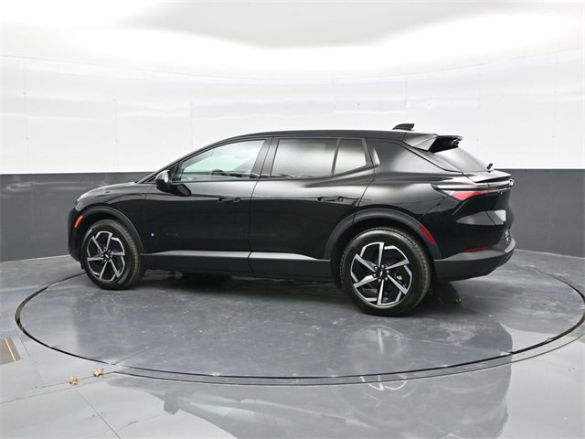 2026 Chevrolet Equinox EV 1LT photo 3