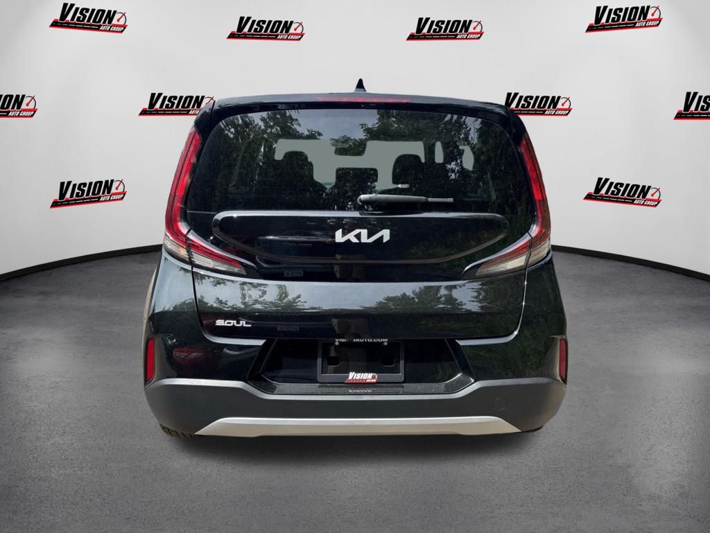 2023 Kia Soul LX photo 4