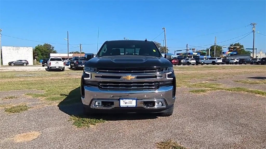 2022 Chevrolet Silverado 1500 LTZ photo 3