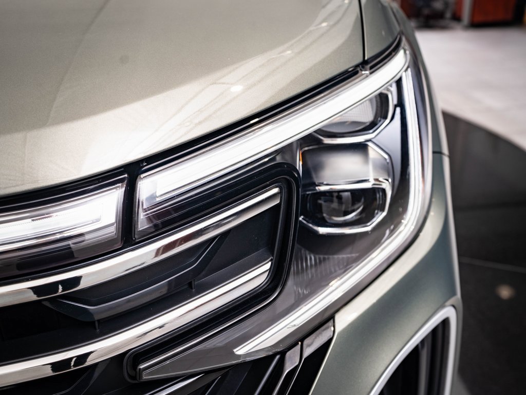 2025 Volkswagen Atlas Peak Edition SE photo 14