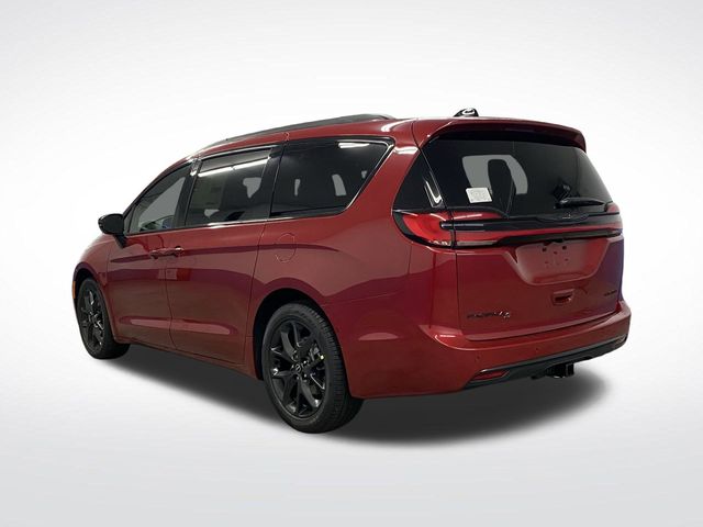 2026 Chrysler Pacifica Limited photo 3