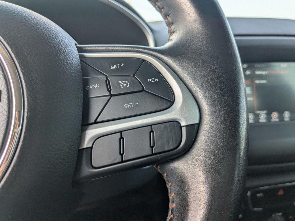 2020 Jeep Compass Latitude photo 25