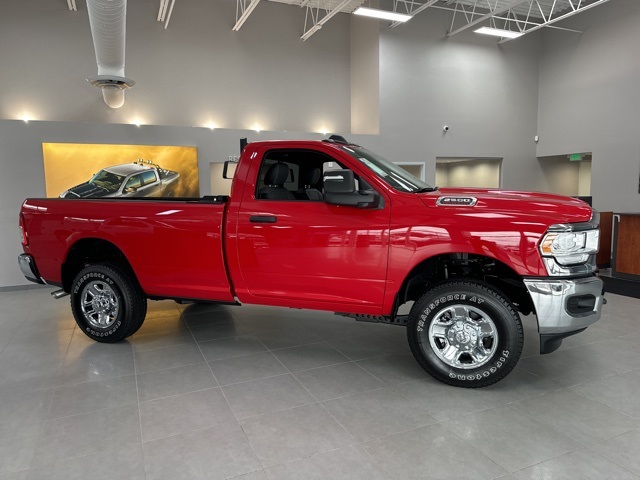 2024 Ram 2500 Tradesman photo 2