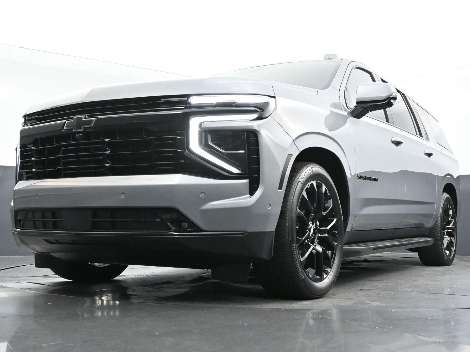 2025 Chevrolet Suburban RST photo 48