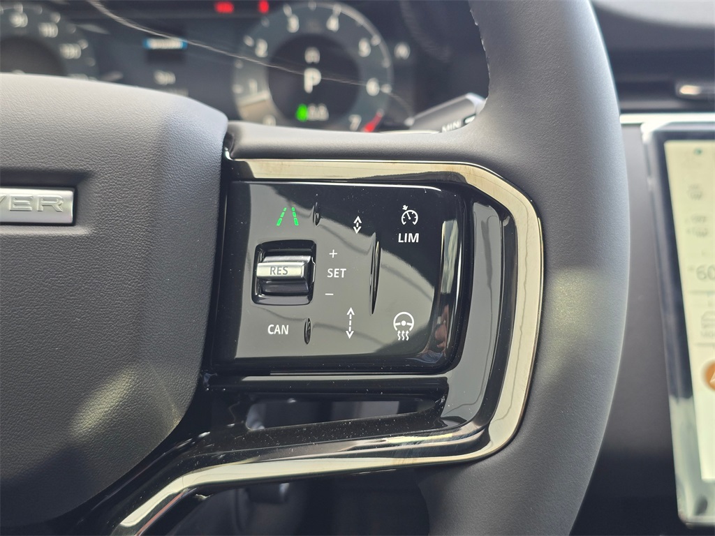 2026 Land Rover Range Rover Evoque Dynamic SE photo 17
