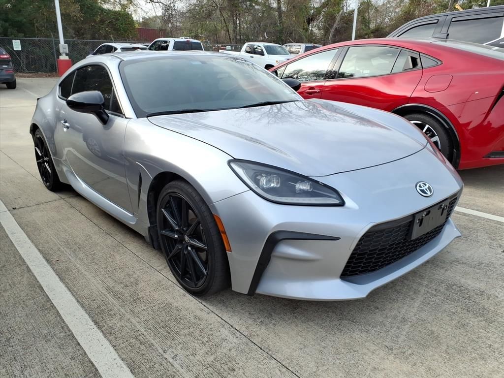 2023 Toyota GR86 Premium's photo