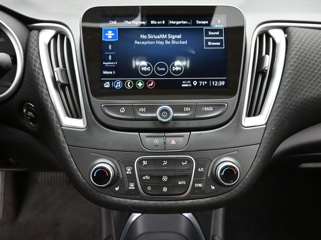 2024 Chevrolet Malibu 1LT photo 13