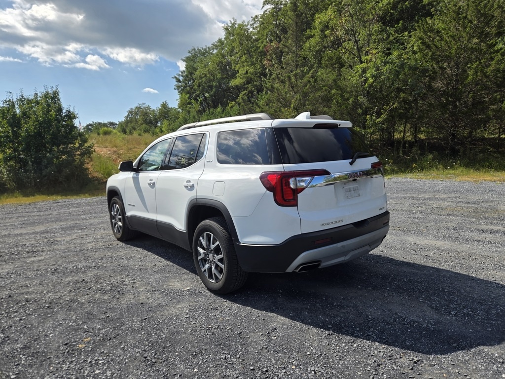 2023 Gmc Acadia SLT photo 2