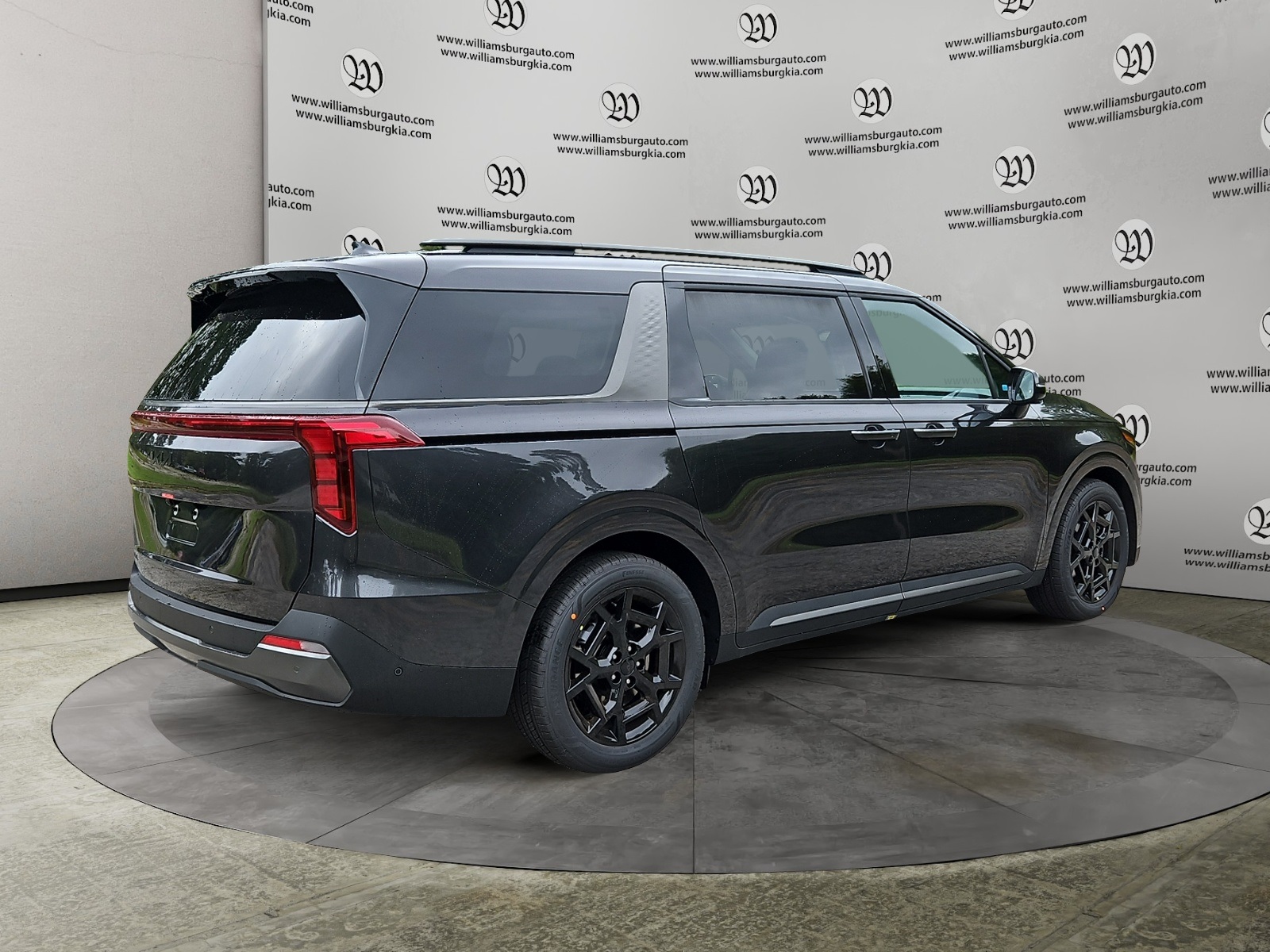 2026 Kia Carnival SX photo 4