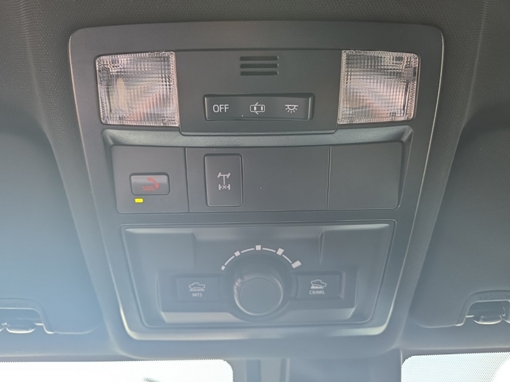 2023 Toyota Tacoma TRD Off-Road photo 20