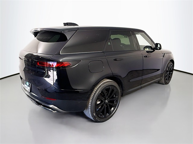 2025 Land Rover Range Rover Sport SE photo 3