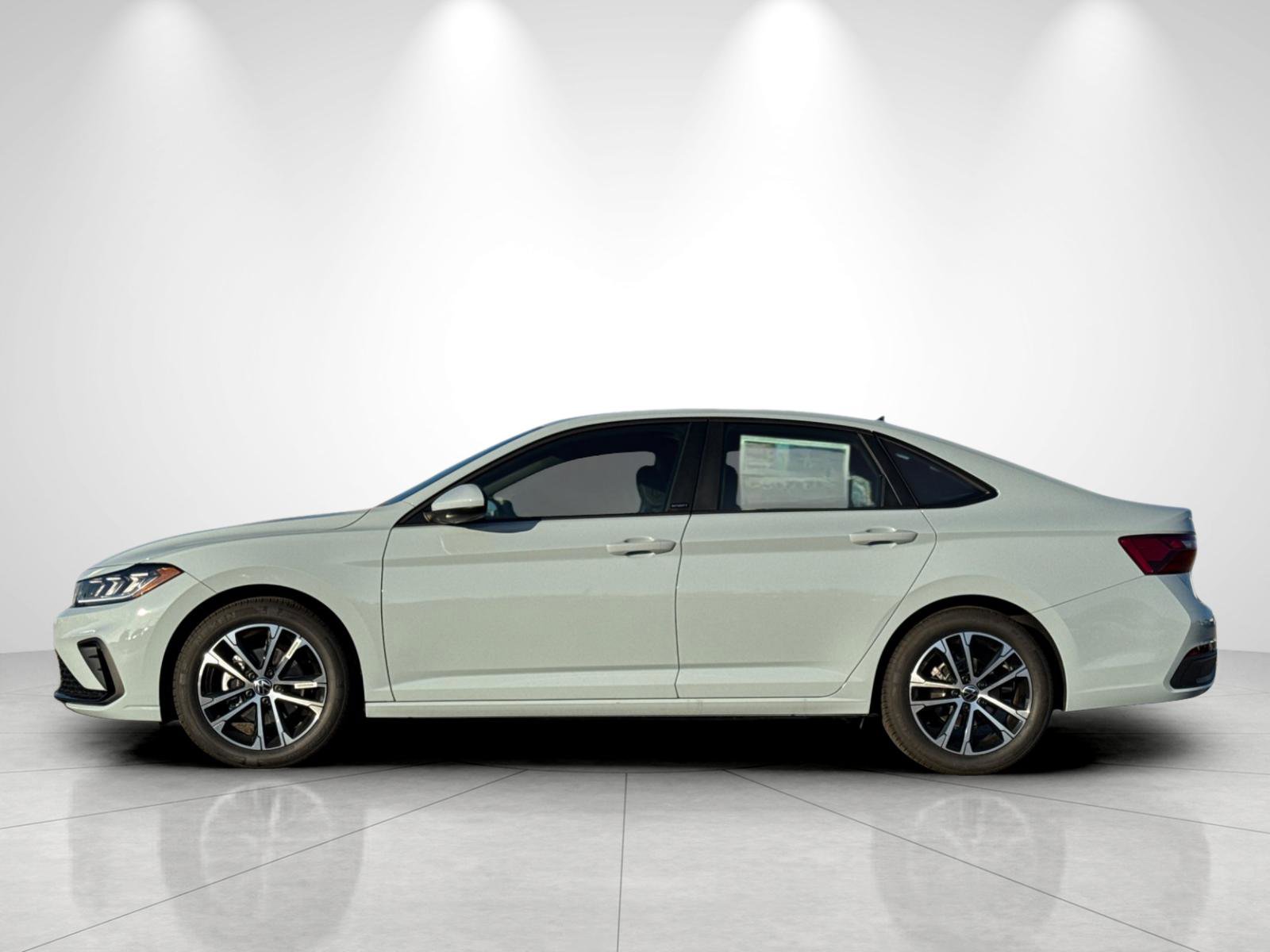 2026 Volkswagen Jetta Sport photo 2