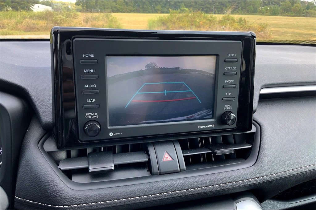 2021 Toyota RAV4 LE photo 20