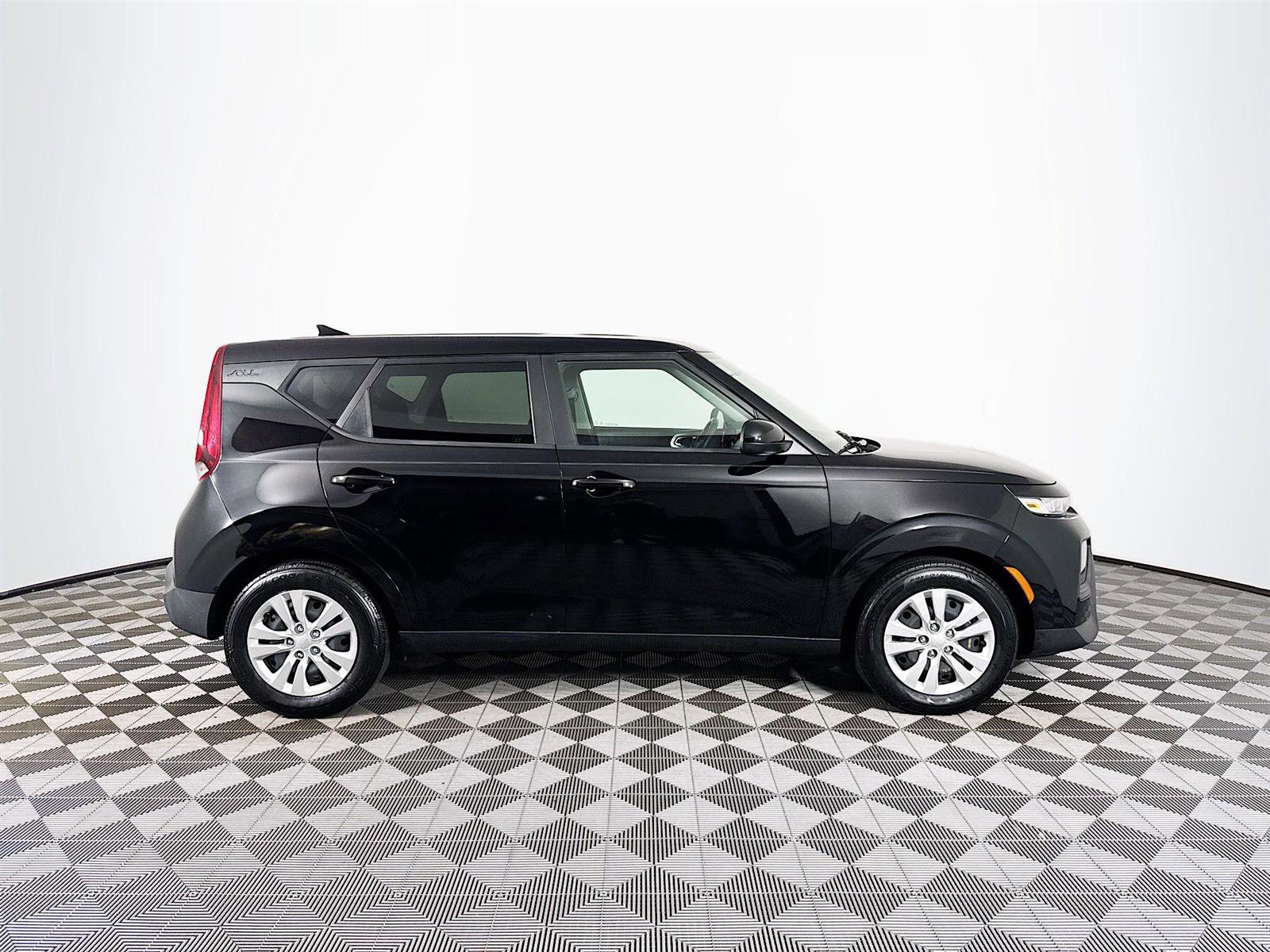 2022 Kia Soul LX photo 5