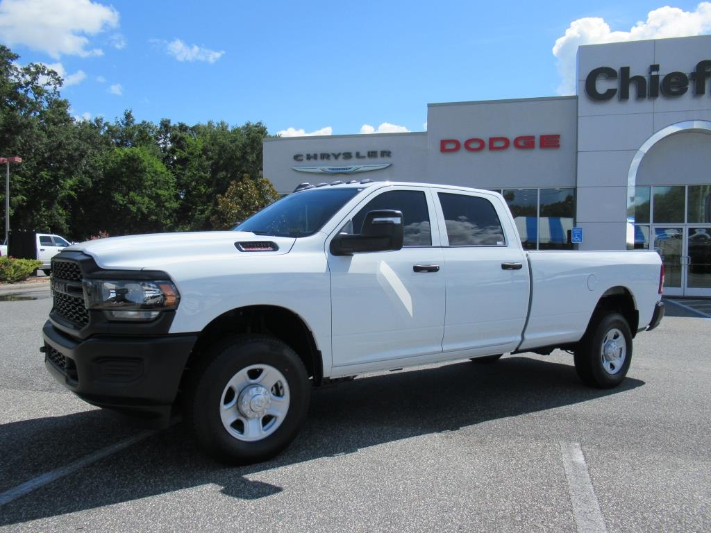 2024 Ram 2500 Tradesman photo 2