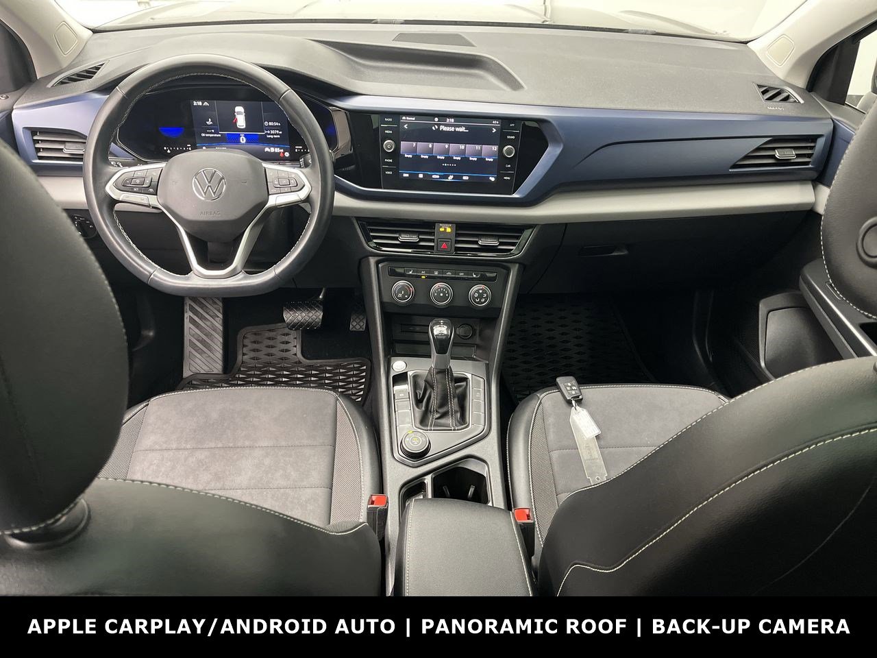 2022 Volkswagen Taos SE photo 2