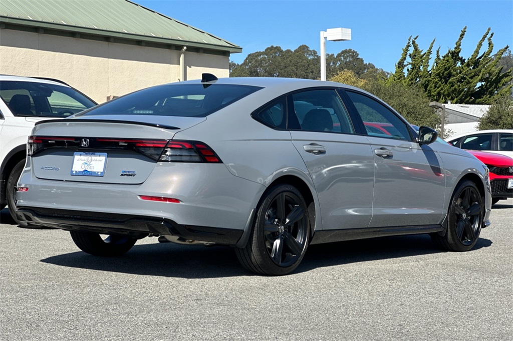 2025 Honda Accord Hybrid Sport-L photo 3