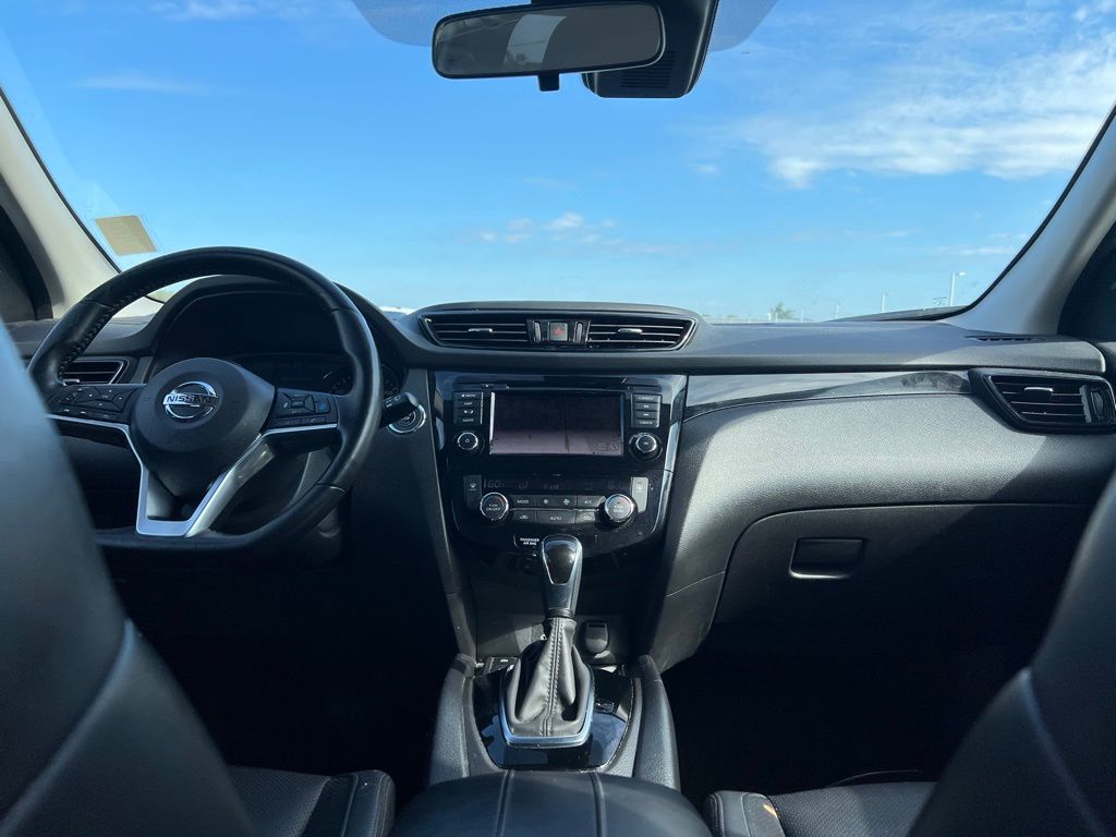 2022 Nissan Rogue Sport SL photo 14