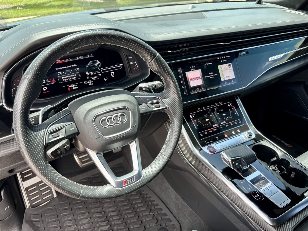 2021 Audi RS Q8 photo 7