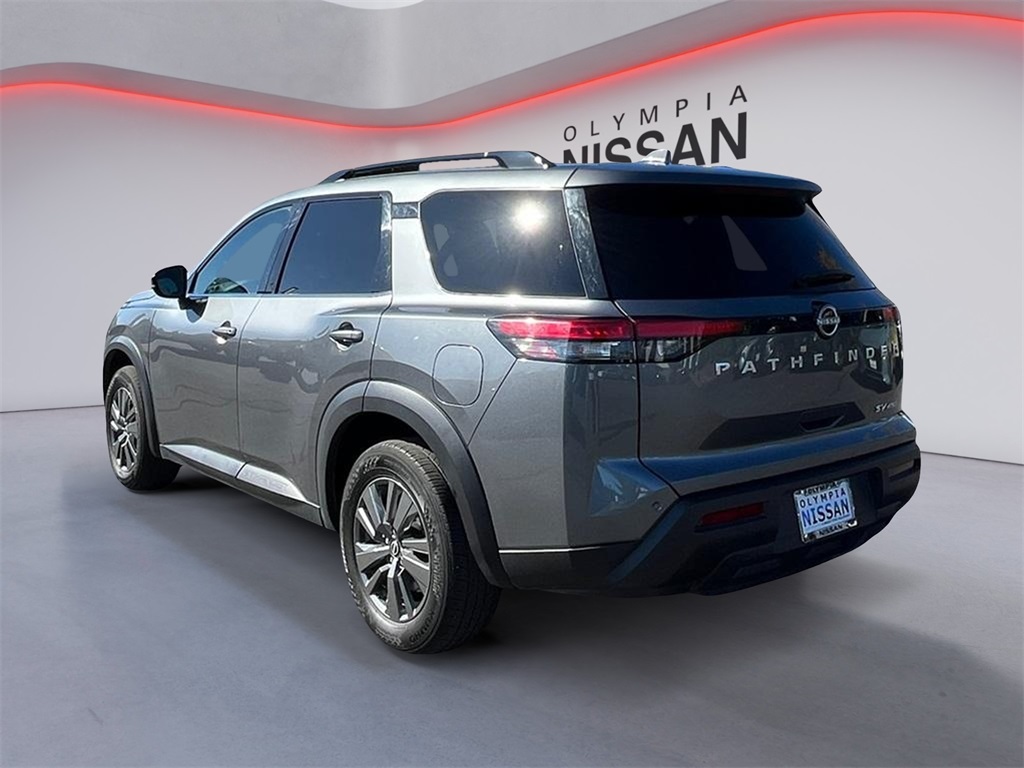 2024 Nissan Pathfinder SV photo 2