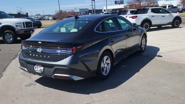 New 2025 Portofino Gray Hyundai SE image 5