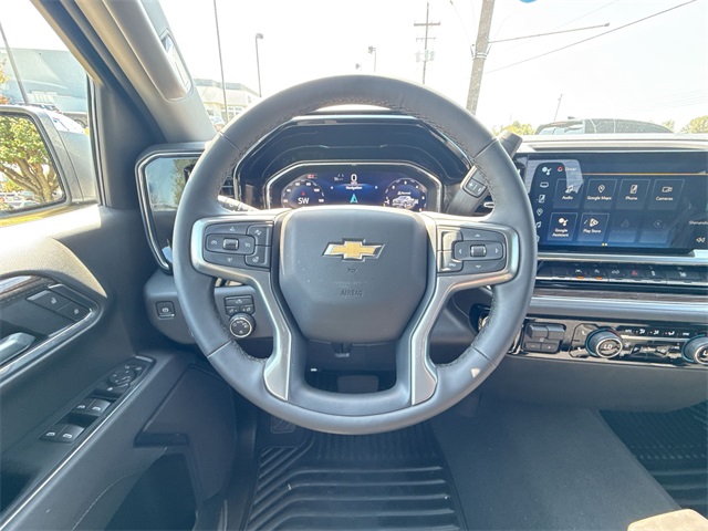 2025 Chevrolet Silverado 1500 LT photo 23