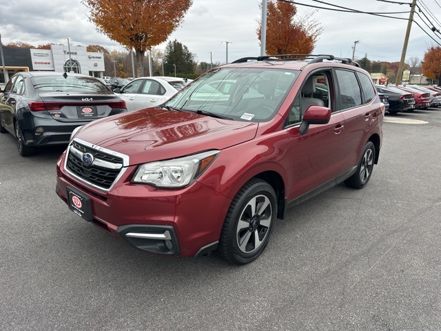 2018 Subaru Forester 2.5i Premium photo 3