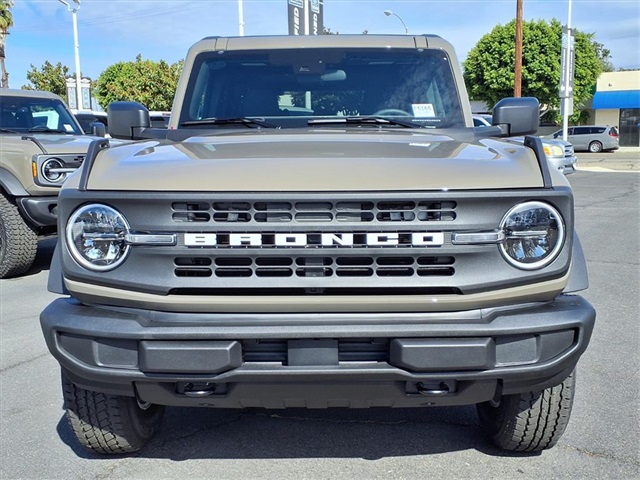 2025 Ford Bronco Big Bend photo 2