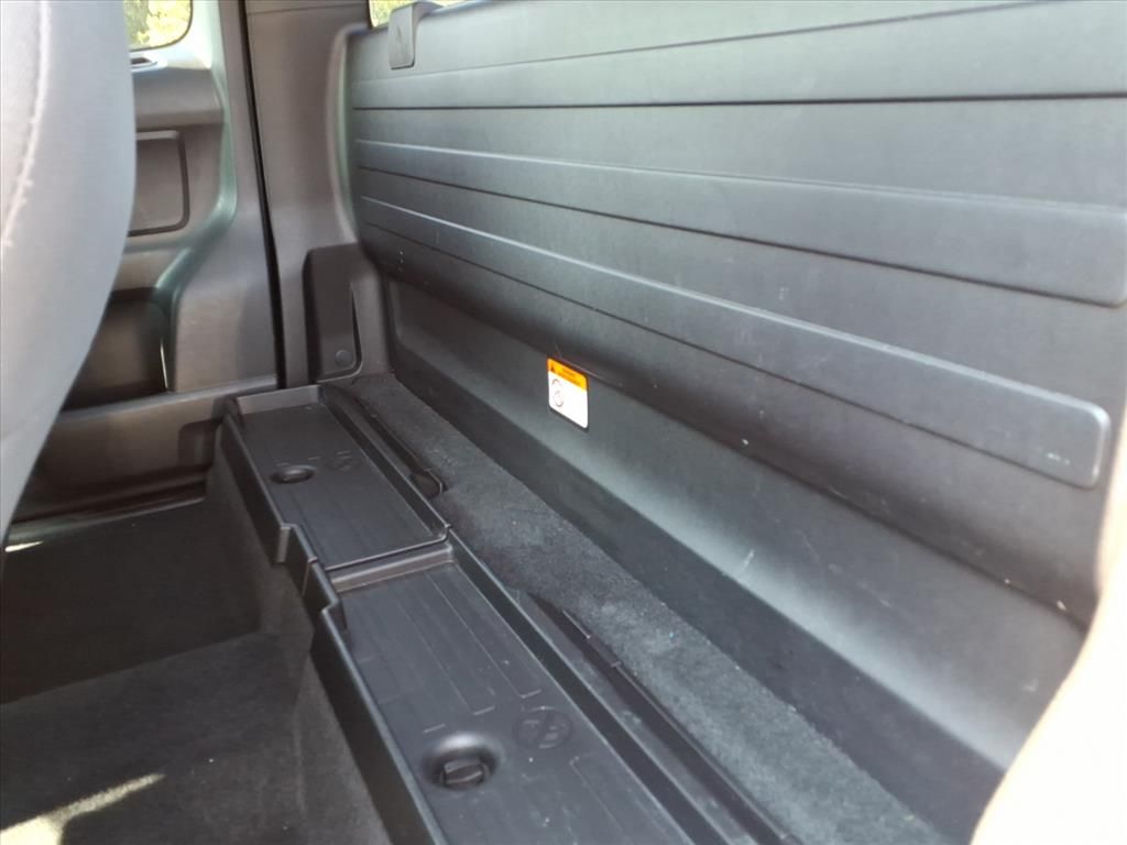 2021 Toyota Tacoma SR 4x4 photo 13
