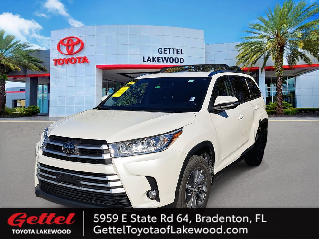 2019 Toyota Highlander XLE's photo