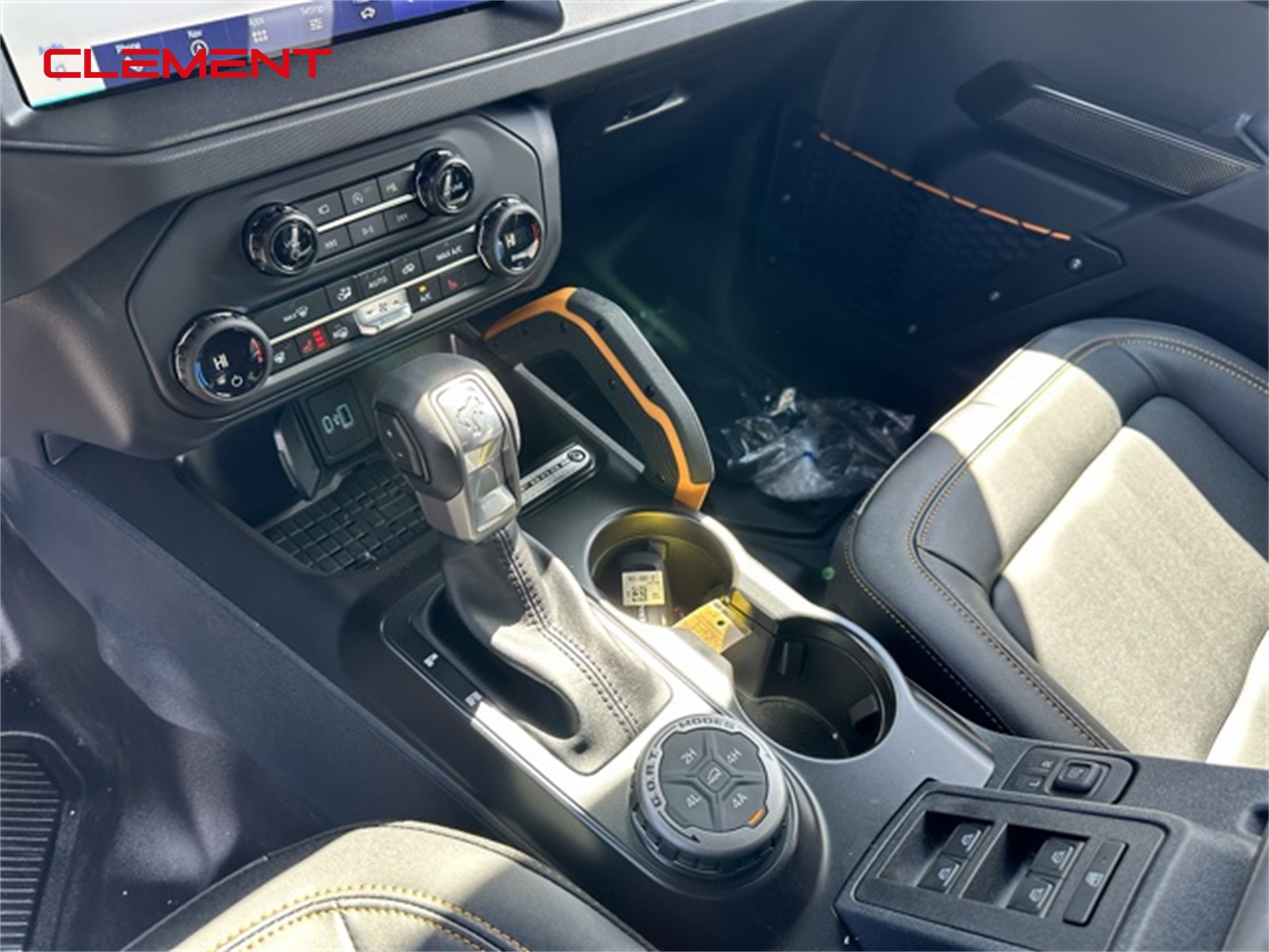 2024 Ford Bronco Badlands photo 21