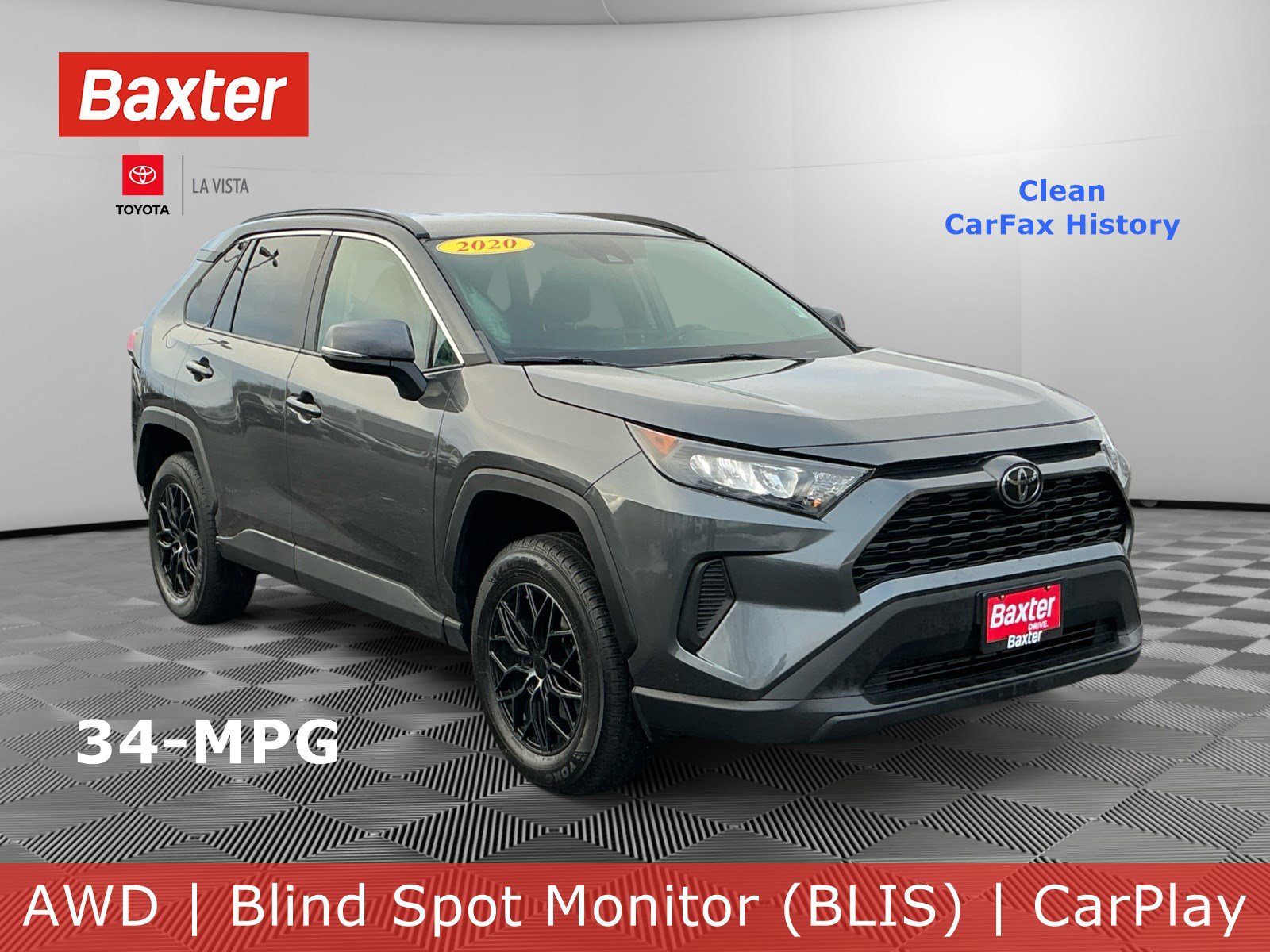 2020 Toyota RAV4 LE's photo