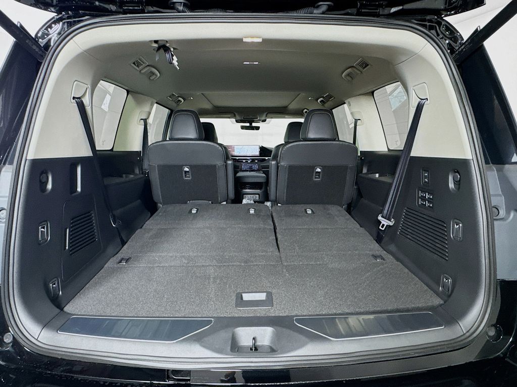 2025 Infiniti QX80 Luxe photo 29