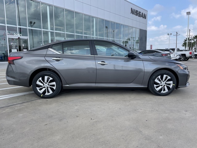 2025 Nissan Altima 2.5 S photo 3