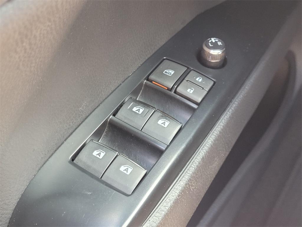 2020 Toyota Camry XSE photo 22