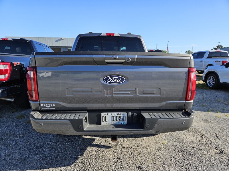 2024 Ford F-150 Platinum photo 3
