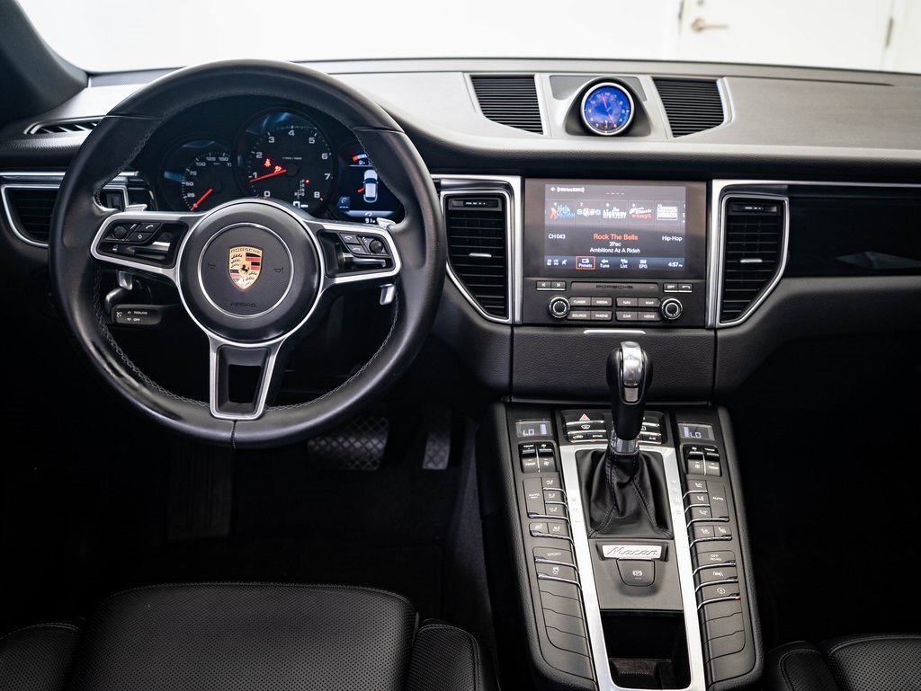 2018 Porsche Macan photo 6