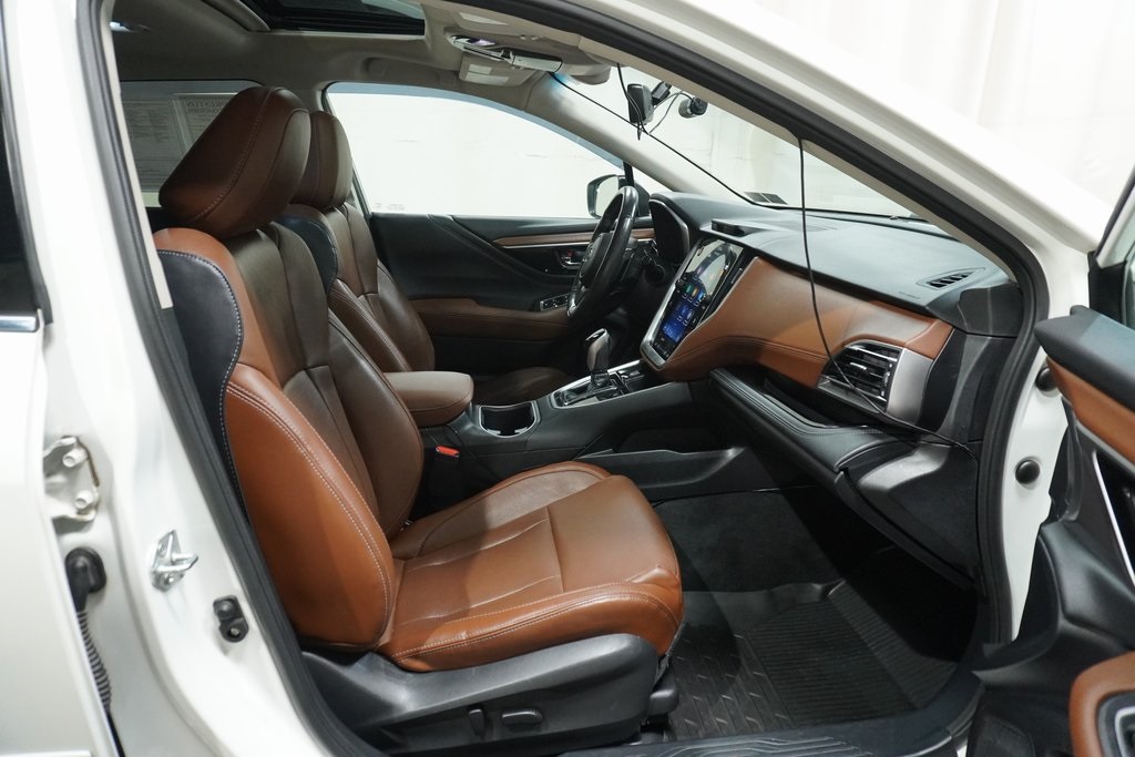 2022 Subaru Outback Touring photo 10