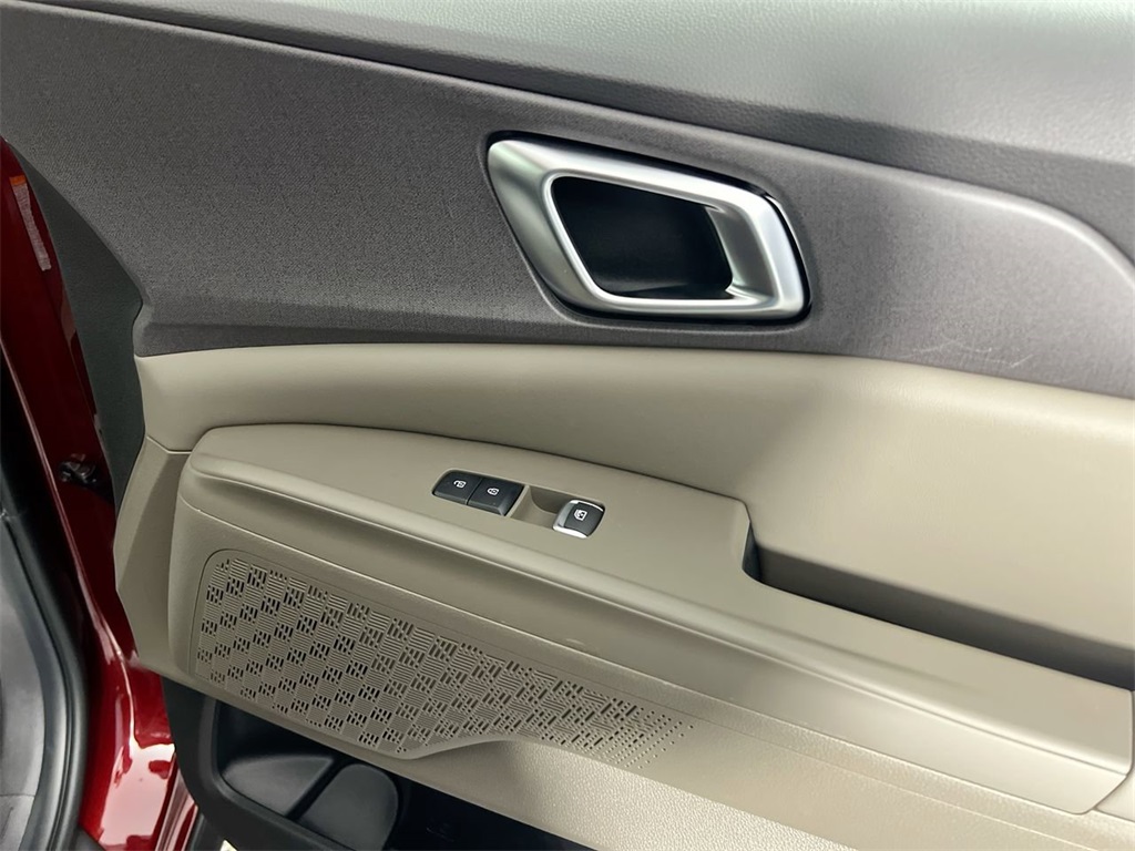 2025 Kia Carnival EX photo 29